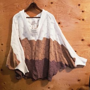 Andree By Unit Women's Scalloped Oversized Dolman Sleeves Sweater Size:  2X